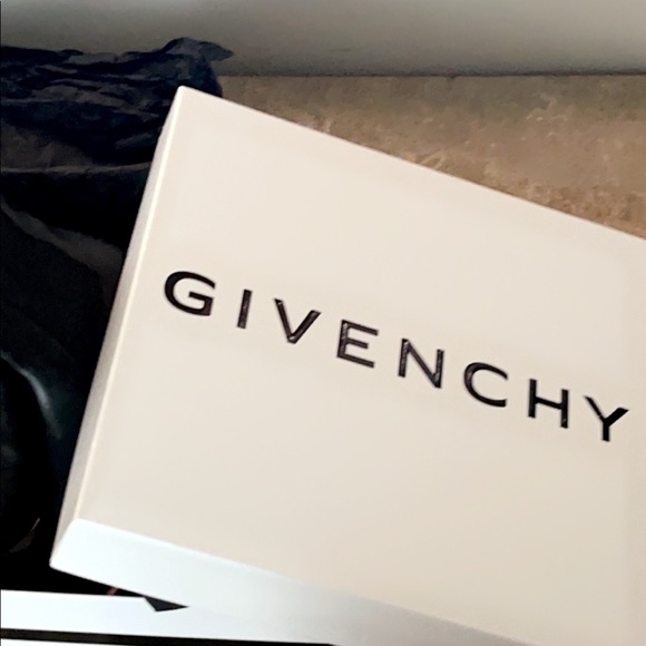 Only wear one time, like brand new - Picture 1 of 3